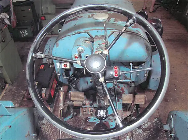 Lenkrad des Eicher Traktors