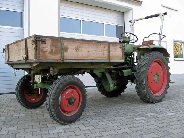 Bild eines Fendt GT 225 Geräteträgers